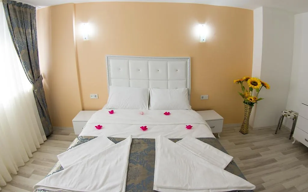 Nisan'S Hotel