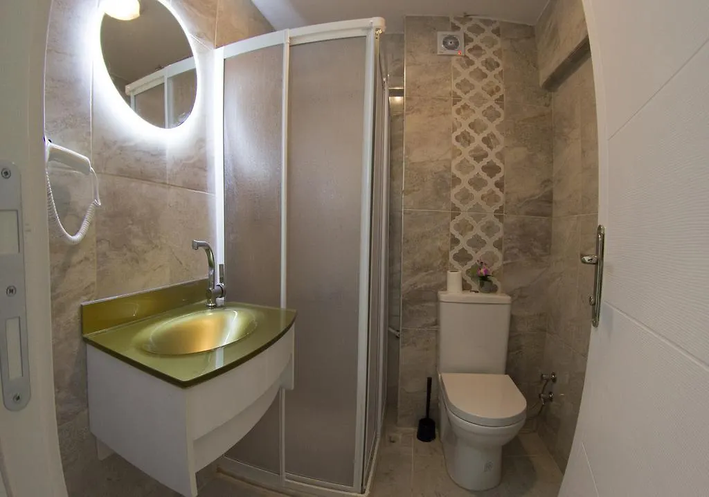 Nisan'S Hotel