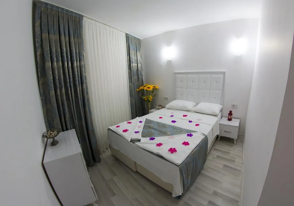 Nisan'S Hotel