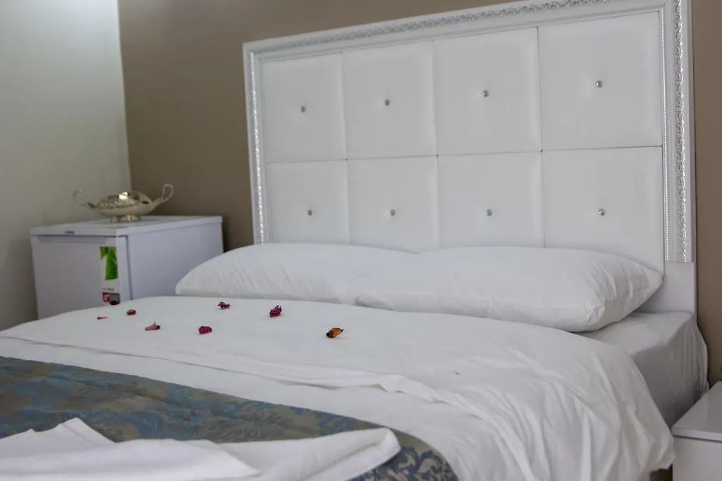 Nisan'S Hotel