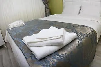 Nisan'S Hotel