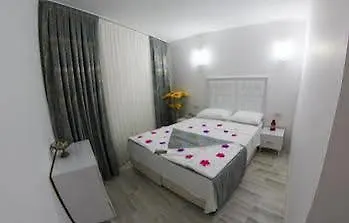 Nisan'S Hotel