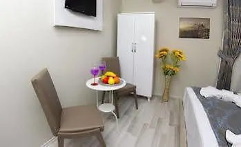Nisan'S Hotel