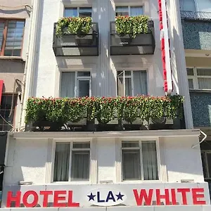 2* Otel La White