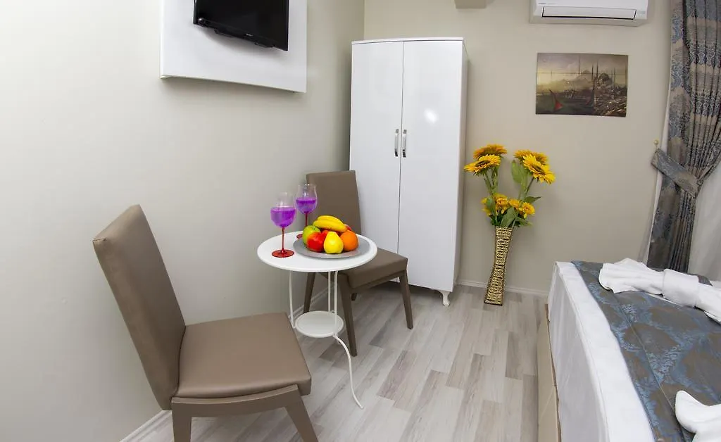 Nisan'S Hotel